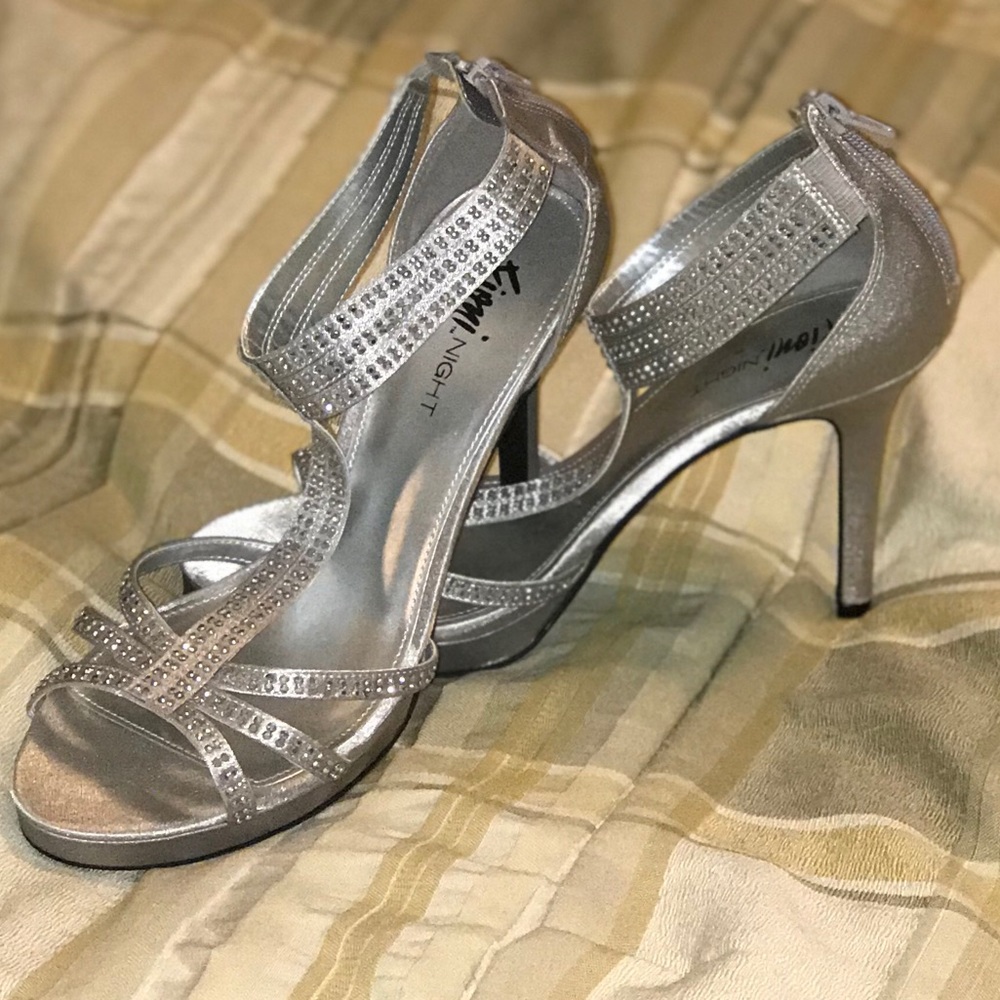 Like new! Sexy night out shoes!